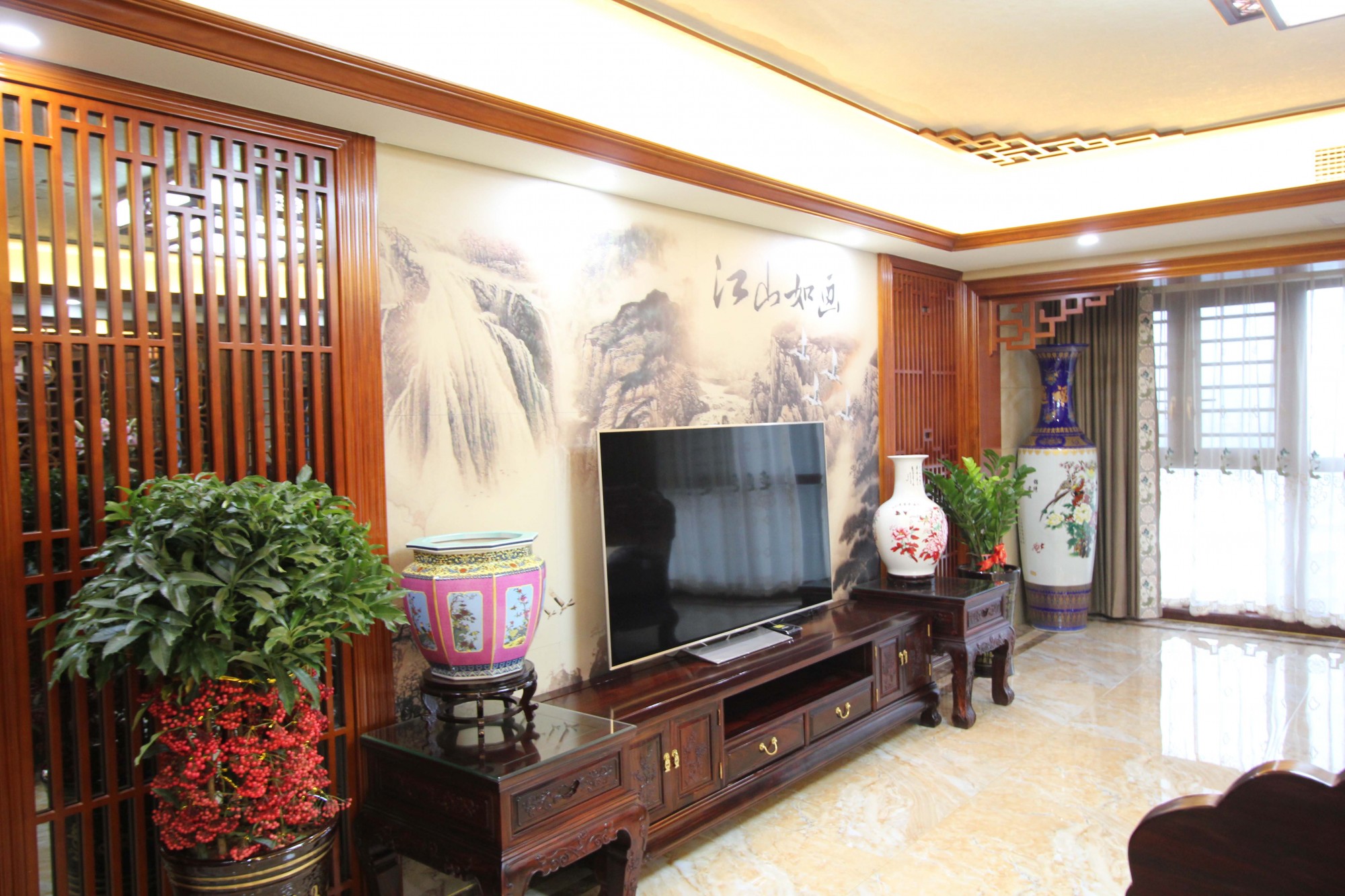 綿陽市濱江世紀(jì)花園新中式風(fēng)格五居室裝修案例