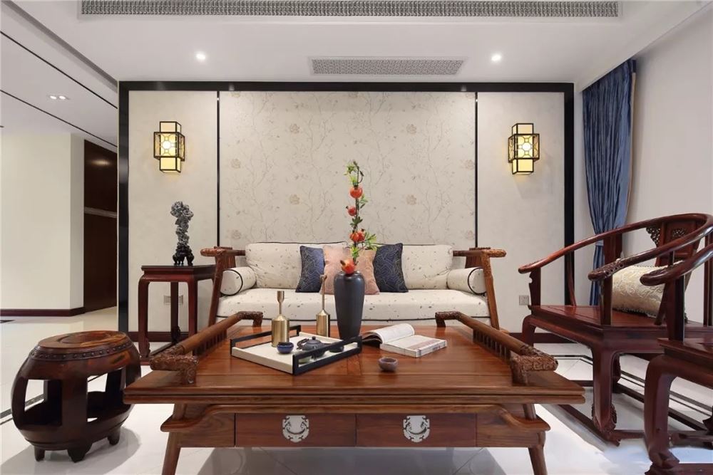 楚雄彝族自治州楚雄雍和居(彝海南路)新中式風(fēng)格四居室裝修案例
